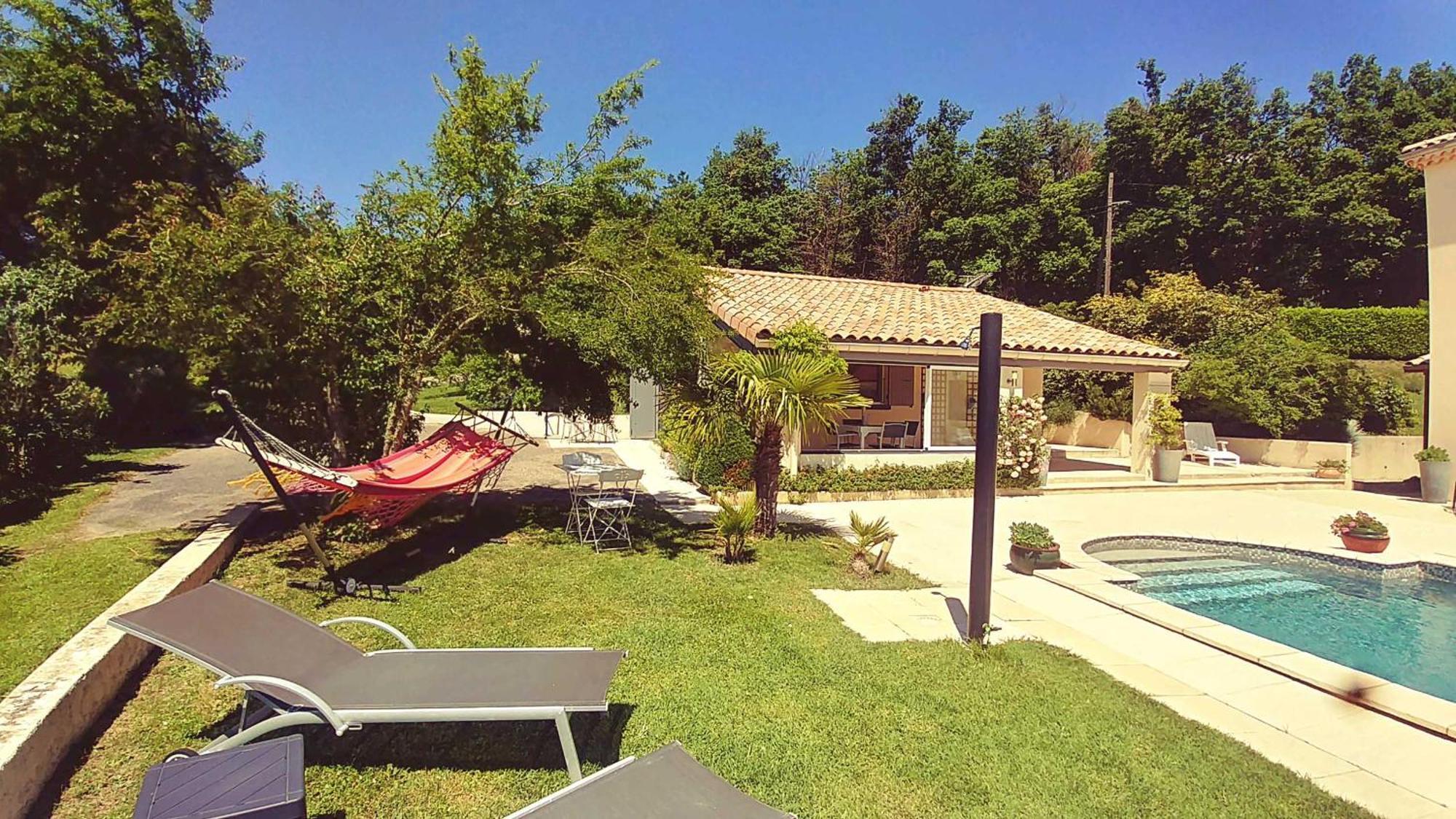 Le Prieure Villa La Motte-de-Galaure Luaran gambar